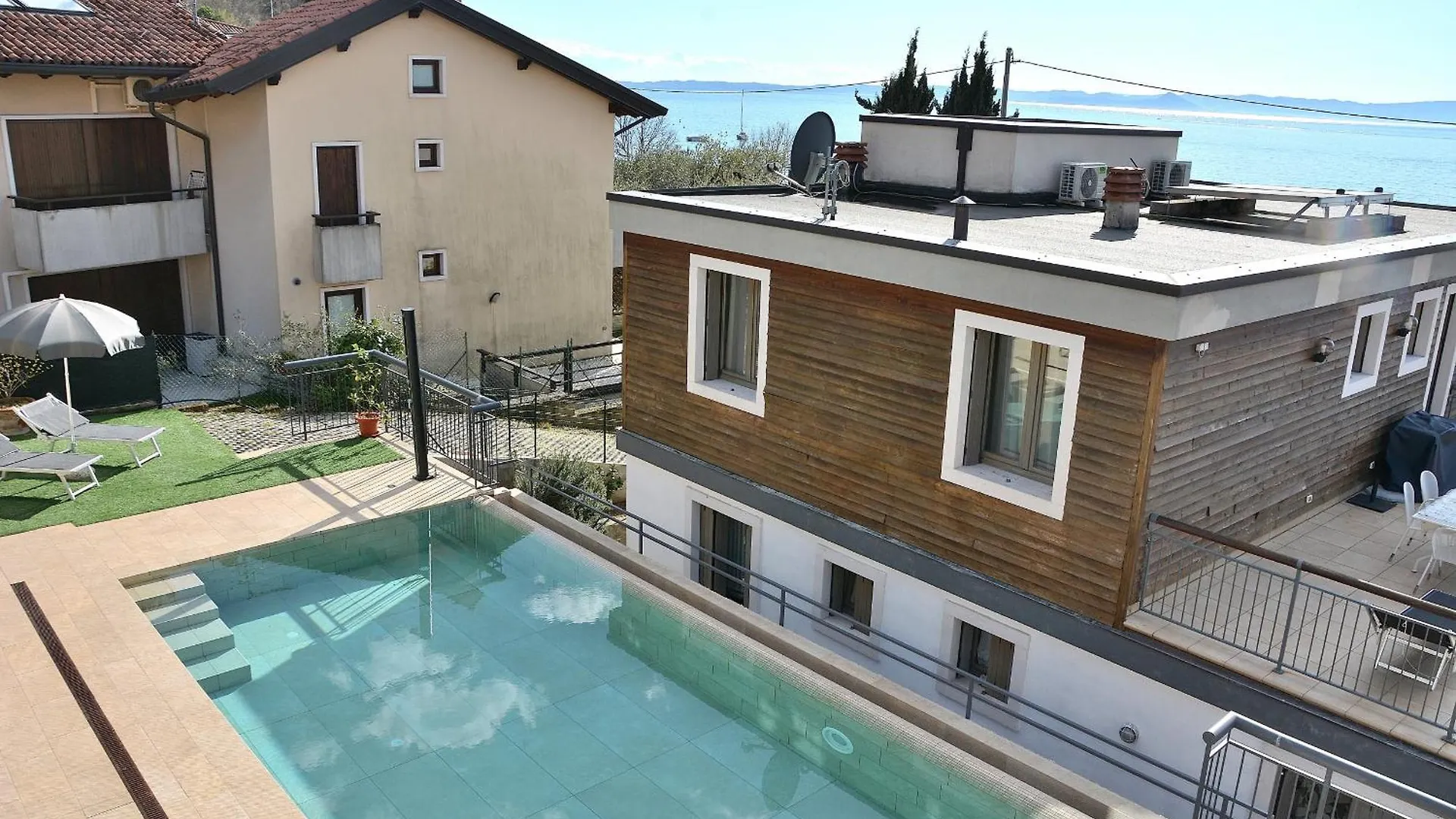 Lägenhet North House With Pool And Lake View Torri Del Benaco